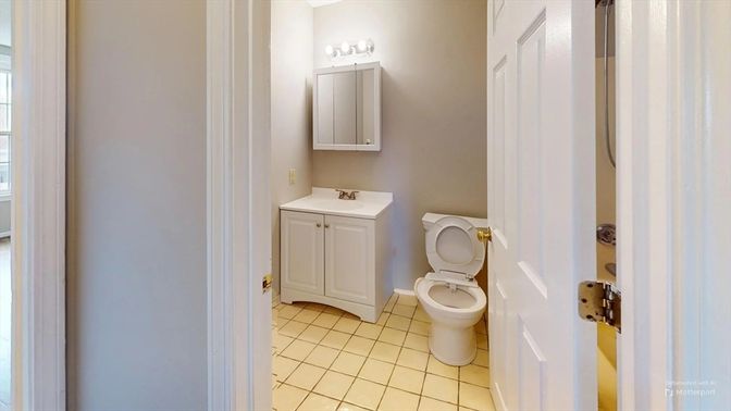 Bathroom, Interior