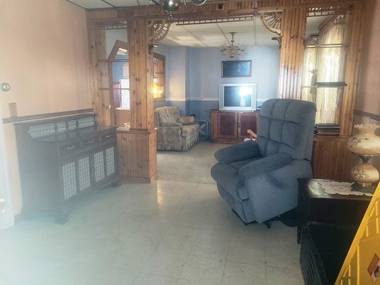 Chandelier, Interior, Living room