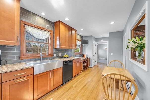 Interior, Kitchen, Recessed Lighting, Wood Texture Flooring