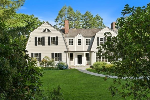Backyard, Exterior, Facade, Farmhouse