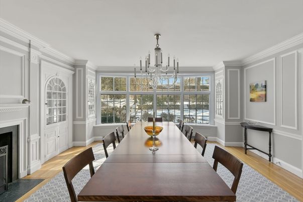 Chandelier, Dining room, Fireplace, Interior, Wood Texture Flooring