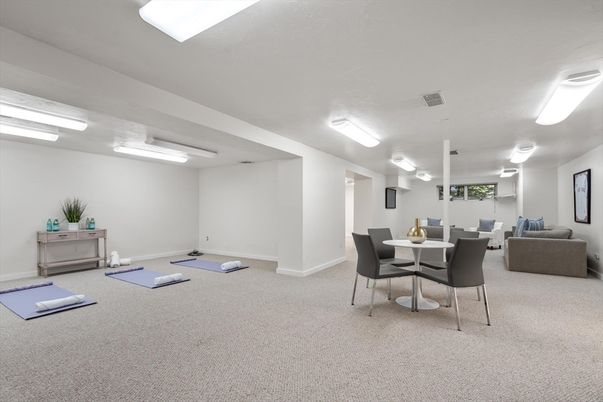 Dining room, Interior