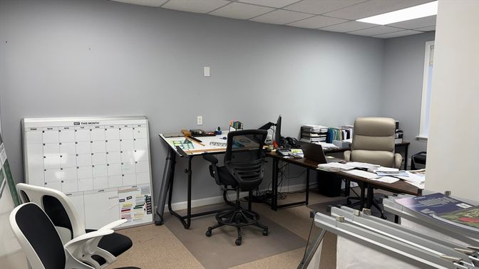 Home Office, Interior