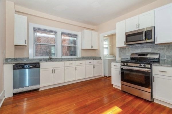 Interior, Kitchen, Stainless Steel Appliances, Wood Texture Flooring