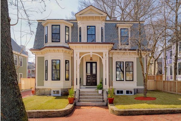 Exterior, Facade, French Provincial
