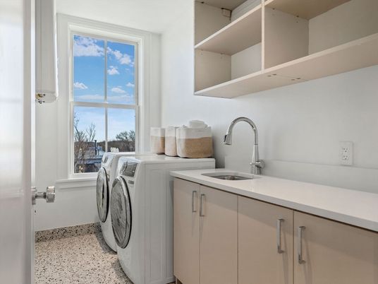 Interior, Washer