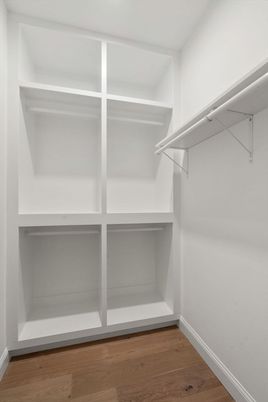 Interior, Walk-in Closets, Wood Texture Flooring