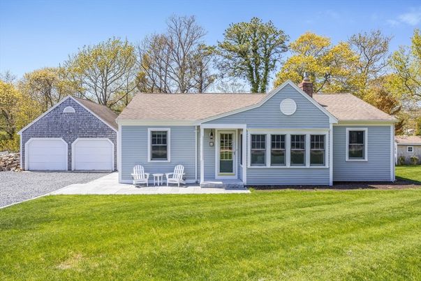 Backyard, Detached Garage, Exterior