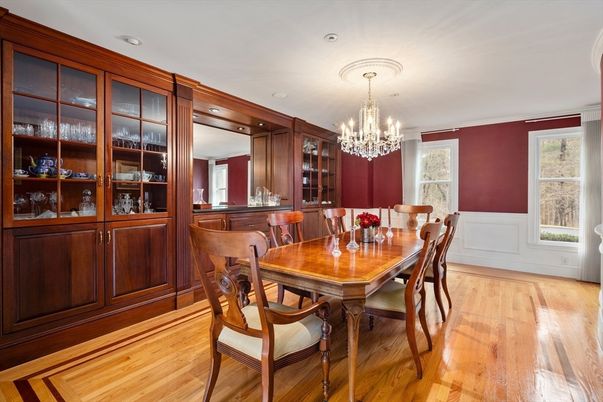 Chandelier, Dining room, Interior, Recessed Lighting, Wood Texture Flooring
