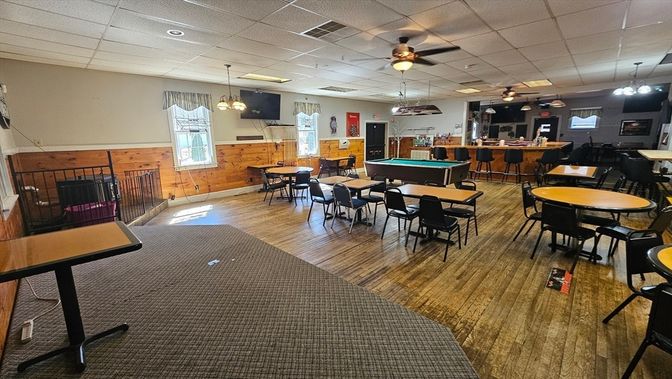 Billiard Table, Dining room, Game Room, Interior, Pendant Lights, Recessed Lighting, Wood Texture Flooring