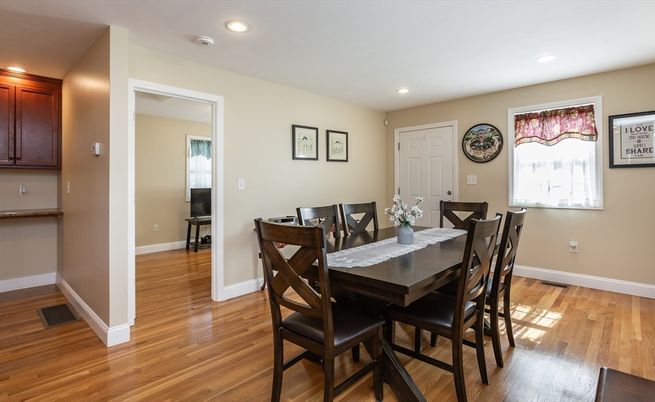 Dining room, Interior, Recessed Lighting, Wood Texture Flooring