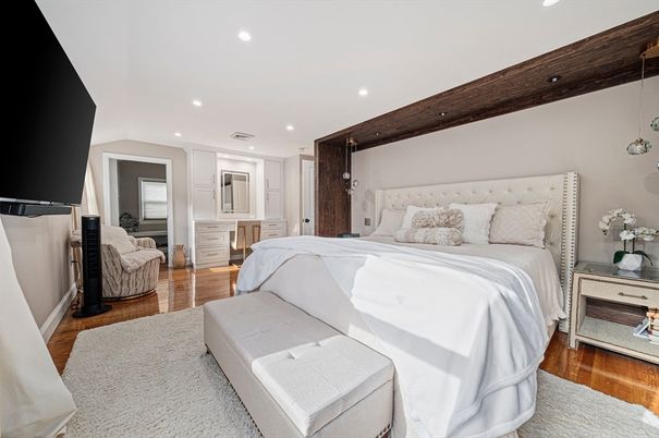 Bedroom, Interior, Pendant Lights, Recessed Lighting, Wood Texture Flooring