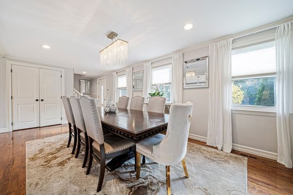 Chandelier, Dining room, Interior, Recessed Lighting, Wood Texture Flooring