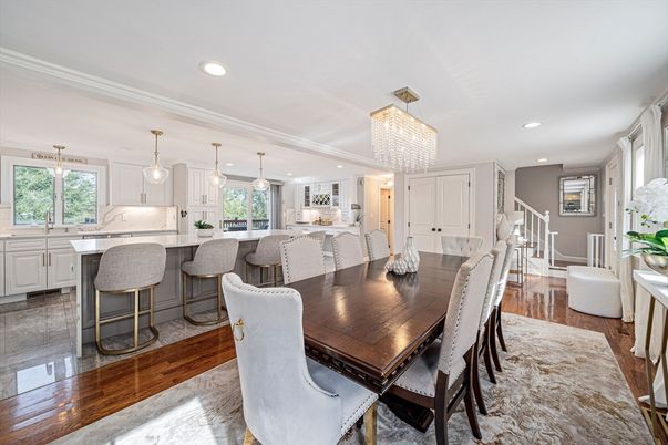 Chandelier, Dining room, Interior, Kitchen, Pendant Lights, Recessed Lighting, Wood Texture Flooring