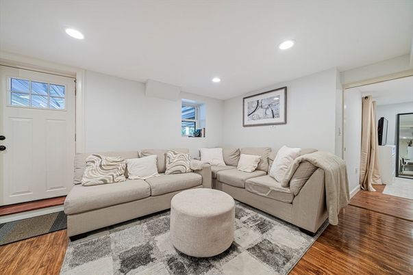 Interior, Living room, Recessed Lighting, Wood Texture Flooring