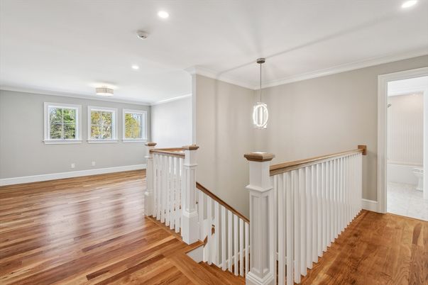 Interior, Pendant Lights, Recessed Lighting, Wood Texture Flooring