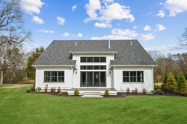 Exterior, Facade, Cape Cod