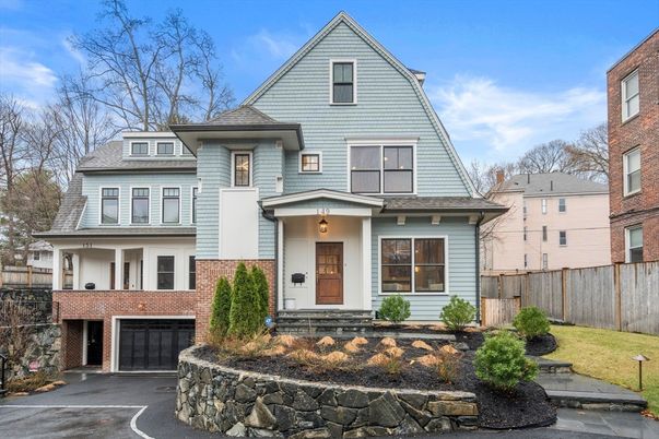 Exterior, Facade, Brick Facade, Farmhouse