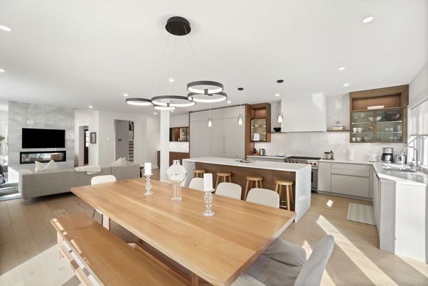 Dining room, Interior, Kitchen, Living room, Pendant Lights, Recessed Lighting, Stainless Steel Appliances, Wood Texture Flooring