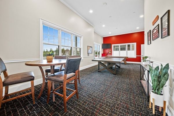 Game Room, Interior, Recessed Lighting