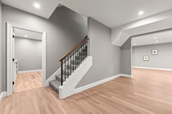 Interior, Recessed Lighting, Wood Texture Flooring