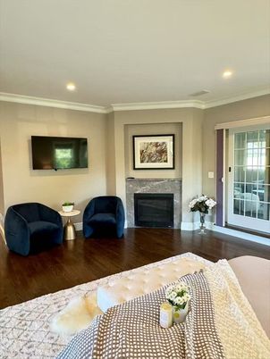 Bedroom, Fireplace, Interior, Recessed Lighting, Wood Texture Flooring