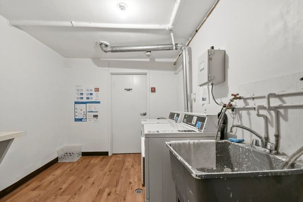 Interior, Washer, Wood Texture Flooring