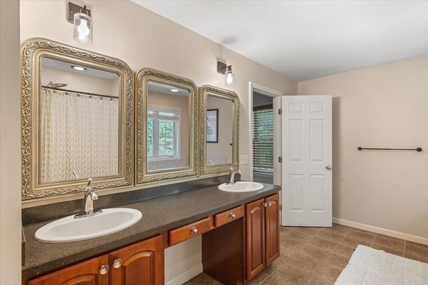 Bathroom, Dual Sink Vanities, Interior