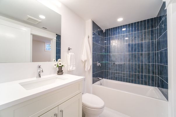 Bathroom, Interior, Recessed Lighting