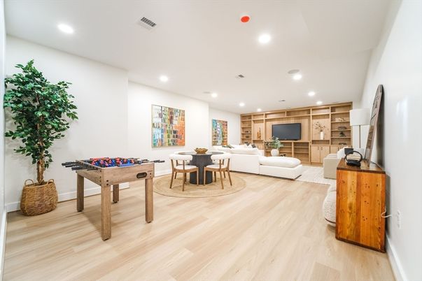 Game Room, Interior, Living room, Recessed Lighting, Wood Texture Flooring
