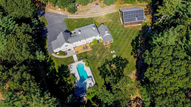 Exterior, Drone