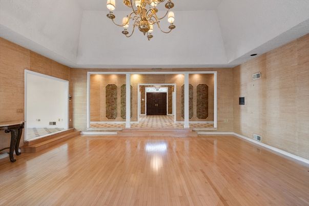 Chandelier, Empty room, Interior, Wood Texture Flooring