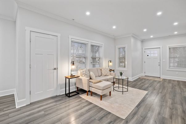 Interior, Living room, Recessed Lighting, Wood Texture Flooring