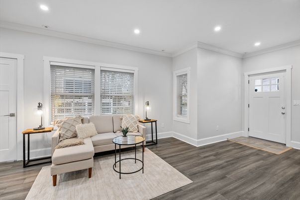 Interior, Living room, Recessed Lighting, Wood Texture Flooring