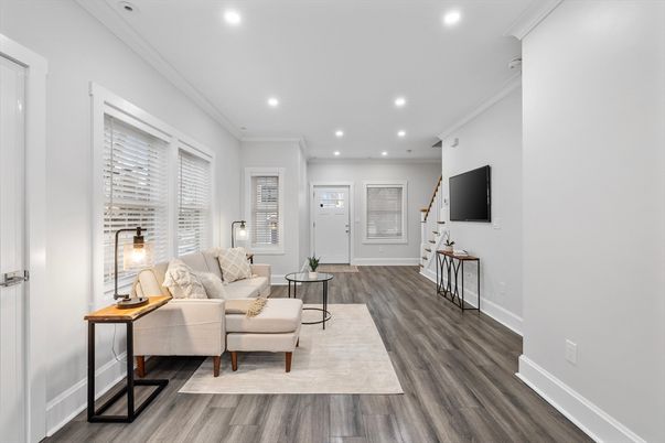 Interior, Living room, Recessed Lighting, Wood Texture Flooring