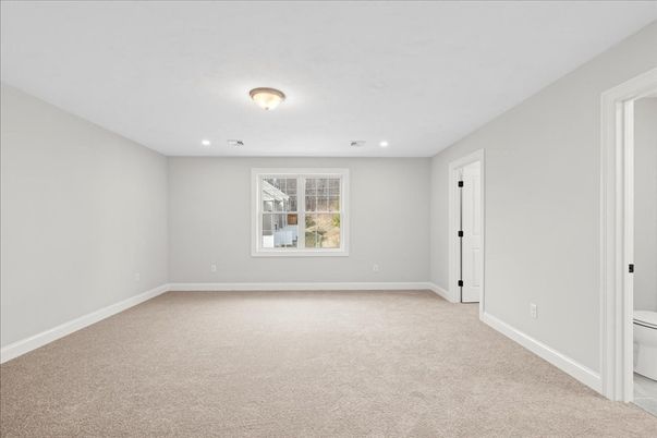 Empty room, Interior, Recessed Lighting