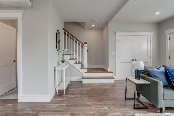 Interior, Recessed Lighting, Wood Texture Flooring