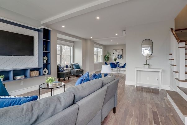 Dining room, Interior, Living room, Recessed Lighting, Wood Texture Flooring