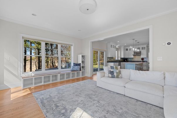 Interior, Kitchen, Living room, Pendant Lights, Recessed Lighting, Wood Texture Flooring