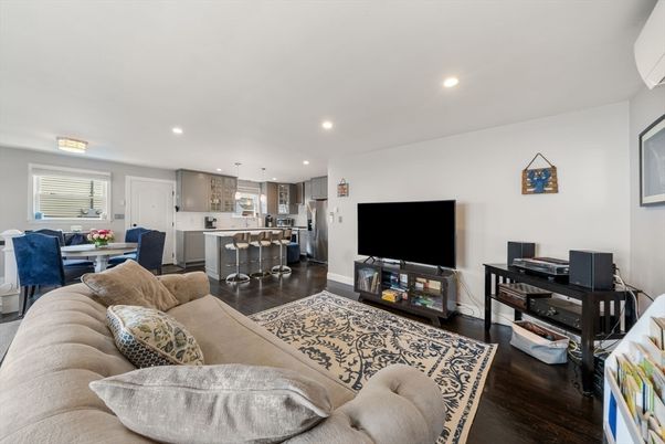 Dining room, Interior, Kitchen, Living room, Pendant Lights, Recessed Lighting, Stainless Steel Appliances, Wood Texture Flooring