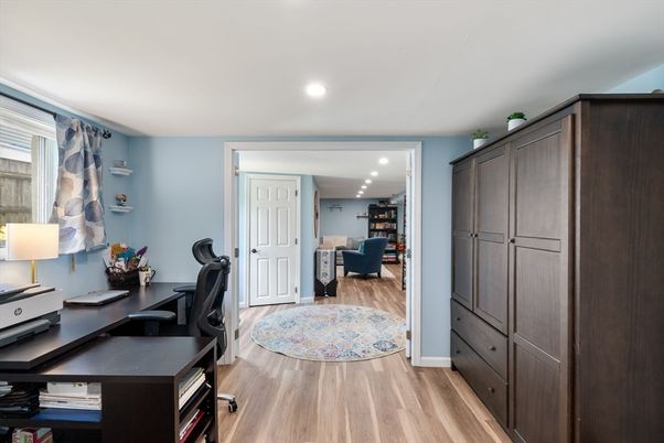 Home Office, Interior, Recessed Lighting, Wood Texture Flooring