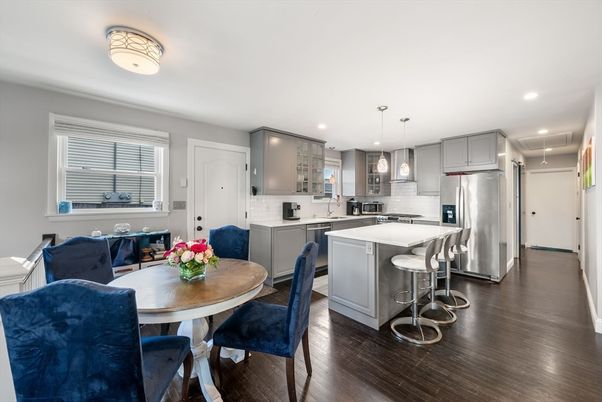 Dining room, Interior, Kitchen, Pendant Lights, Recessed Lighting, Stainless Steel Appliances, Wood Texture Flooring