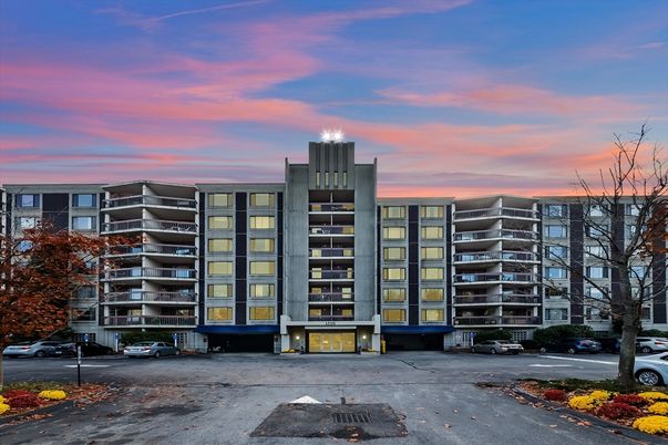 Exterior, Facade, Condo Building