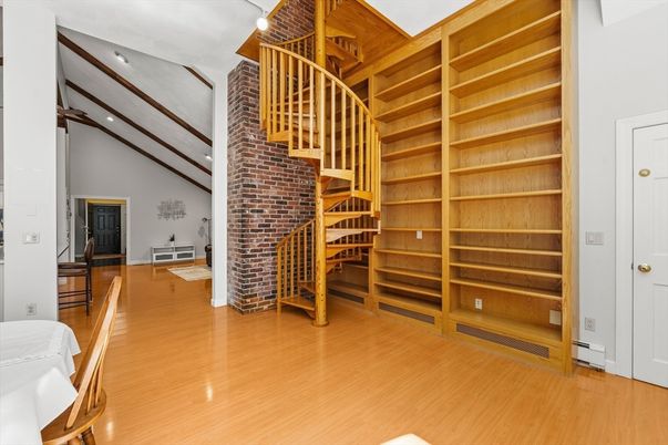 Interior, Recessed Lighting, Wood Texture Flooring