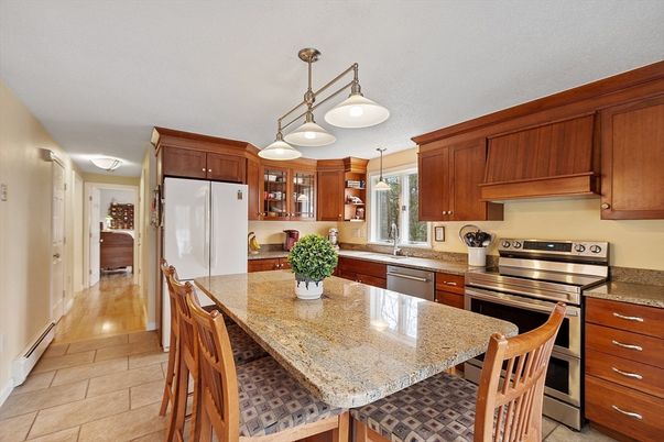 Interior, Kitchen, Pendant Lights, Stainless Steel Appliances