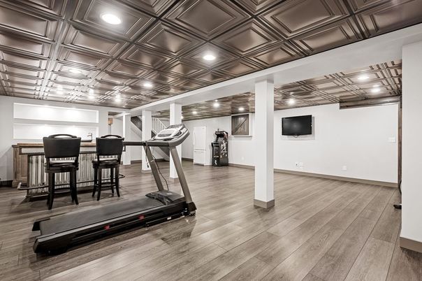 Fitness Equipment, Interior, Recessed Lighting, Wood Texture Flooring
