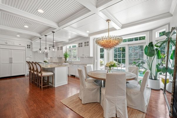 Chandelier, Dining room, Interior, Kitchen, Pendant Lights, Recessed Lighting, Wood Texture Flooring