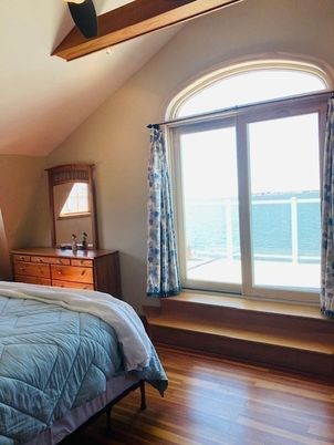 Bedroom, Interior, Water, Wooden Beams, Wood Texture Flooring