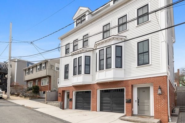 Attached, Exterior, Facade, Brick Facade, Rowhouse