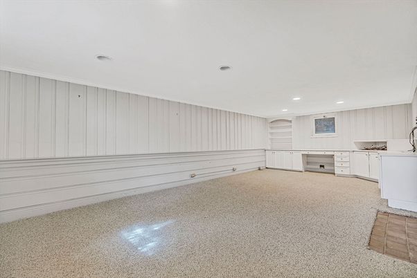 Empty room, Interior, Kitchen, Recessed Lighting